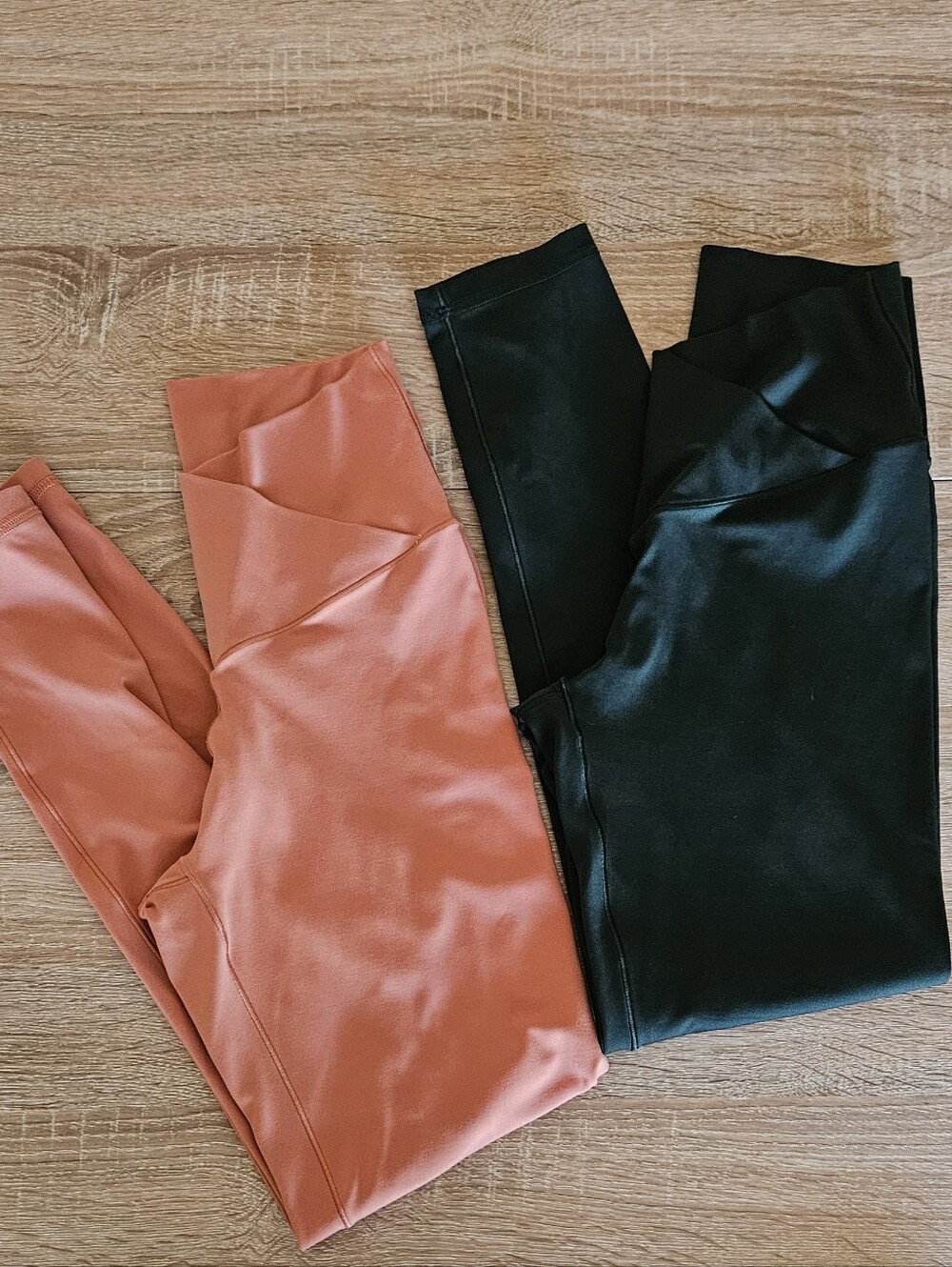 aerie High Cross Over Waist Leggings Pair - Rust Orange and Hunter Green -medium
